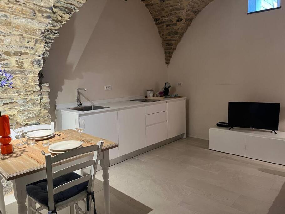 Studio Pietra E Charme Diano San Pietro Экстерьер фото