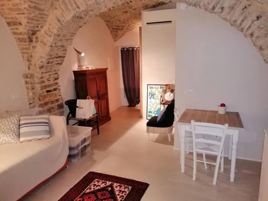 Studio Pietra E Charme Diano San Pietro Экстерьер фото